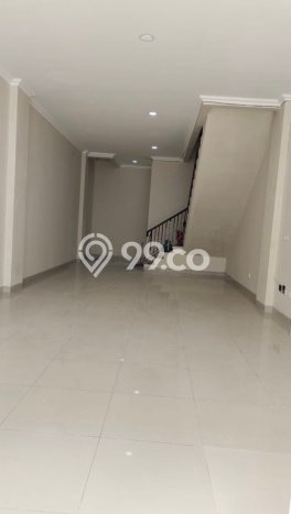Ruko For Rent Kawasan Green Lake City, Luas 286m², Lokasi Strategis, Siap Usaha Ruko For Rent Kawasan Green Lake City, Luas 286m², Lokasi Strategis, Siap Usaha