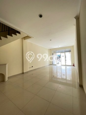 Disewakan Ruko komersial di Cengkareng luas bangunan 286m2 Disewakan Ruko komersial di Cengkareng luas bangunan 286m2