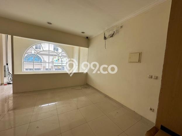 Ruko Kawasan Green Lake City, Luas 286m², Mainroad, Area Ramai Ruko Kawasan Green Lake City, Luas 286m², Mainroad, Area Ramai