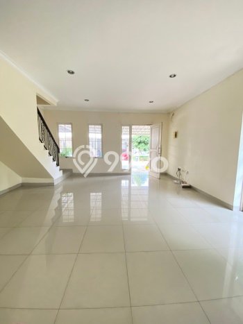 Disewakan Rumah Harga Terjangkau di Green Lake City Jakarta Barat Punya 3 KT Disewakan Rumah Harga Terjangkau di Green Lake City Jakarta Barat Punya 3 KT