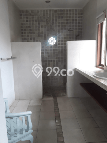 Vila Siap Huni di Kerobokan Kelod, Luas 0m2m², Lokasi Strategis Vila Siap Huni di Kerobokan Kelod, Luas 0m2m², Lokasi Strategis