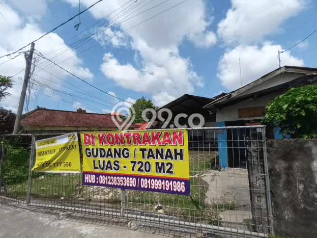 For Rent Gudang Strategis di Padangsambian Kelod, Luas 550m2m², Jalan Strategis For Rent Gudang Strategis di Padangsambian Kelod, Luas 550m2m², Jalan Strategis