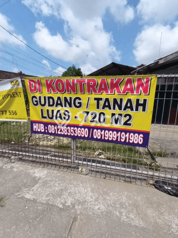 For Rent Gudang Strategis di Padangsambian Kelod, Luas 550m2m², Jalan Strategis For Rent Gudang Strategis di Padangsambian Kelod, Luas 550m2m², Jalan Strategis