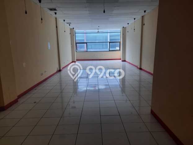 Ruko Disewa di Tangerang dengan LB 245m2 Area Komersial Ramai Ruko Disewa di Tangerang dengan LB 245m2 Area Komersial Ramai