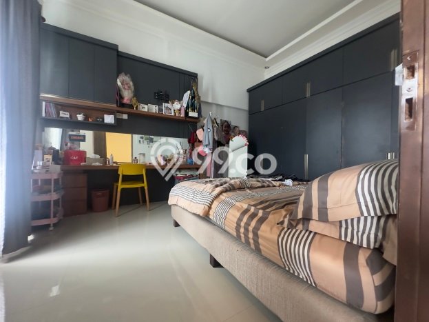 Siap Huni Rumah Mewah 5 Kamar di Makassar Dekat ke Mana Pun Siap Huni Rumah Mewah 5 Kamar di Makassar Dekat ke Mana Pun