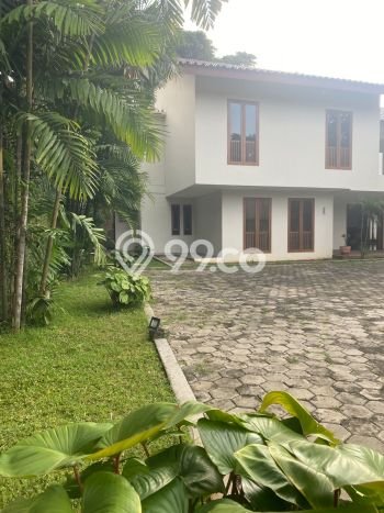 Rumah Luxury Modern Tanpa Renovasi di Kemang Jakarta Selatan Rumah Luxury Modern Tanpa Renovasi di Kemang Jakarta Selatan