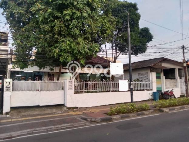 Hunian Mewah Siap Huni LT 646m2 di Tebet, Jakarta Selatan Hunian Mewah Siap Huni LT 646m2 di Tebet, Jakarta Selatan