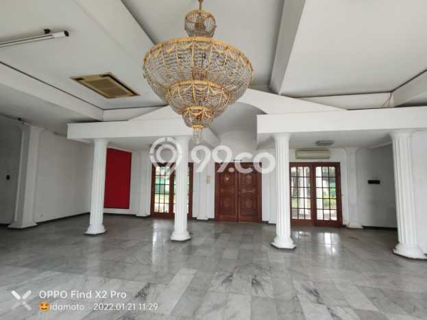 Untuk Dijual! Kantor di Kemang Jakarta Selatan LT 9000m2 / LB 3000m2 Kawasan Strategis Untuk Dijual! Kantor di Kemang Jakarta Selatan LT 9000m2 / LB 3000m2 Kawasan Strategis