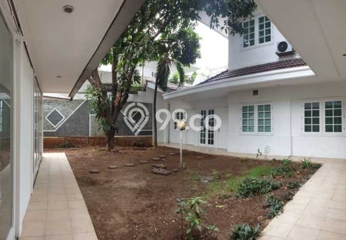 Siap Huni Rumah Mewah 6 Kamar di Menteng Dekat ke Mana Saja Siap Huni Rumah Mewah 6 Kamar di Menteng Dekat ke Mana Saja
