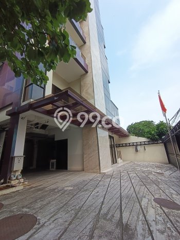 Lokasi Strategis! Dijual Kantor Bisnis di Menteng, Jakarta Pusat Kondisi Baik Lokasi Strategis! Dijual Kantor Bisnis di Menteng, Jakarta Pusat Kondisi Baik