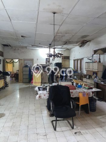 Siap Huni Hunian Elit 8 Kamar di Menteng Dekat ke Mana Saja Siap Huni Hunian Elit 8 Kamar di Menteng Dekat ke Mana Saja