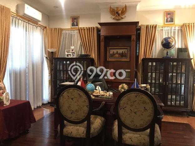 Hunian Prestisius 7 Kamar Disewakan Hanya Rp 4,5 Miliar/ Tahun di Jakarta Pusat Hunian Prestisius 7 Kamar Disewakan Hanya Rp 4,5 Miliar/ Tahun di Jakarta Pusat
