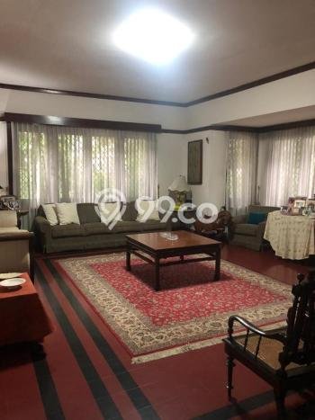 Dijual Rumah Premium dengan Fasilitas Sekitar Komplit di Menteng, Jakarta Pusat Dijual Rumah Premium dengan Fasilitas Sekitar Komplit di Menteng, Jakarta Pusat