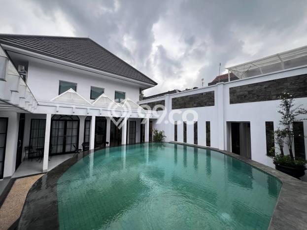 For Sale Rumah Elit Exclusive di Menteng, Jakarta Pusat For Sale Rumah Elit Exclusive di Menteng, Jakarta Pusat