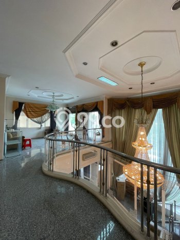 Ready to Use! Luxury House LT 500m2 Desain Modern di Pantai Indah Kapuk Ready to Use! Luxury House LT 500m2 Desain Modern di Pantai Indah Kapuk