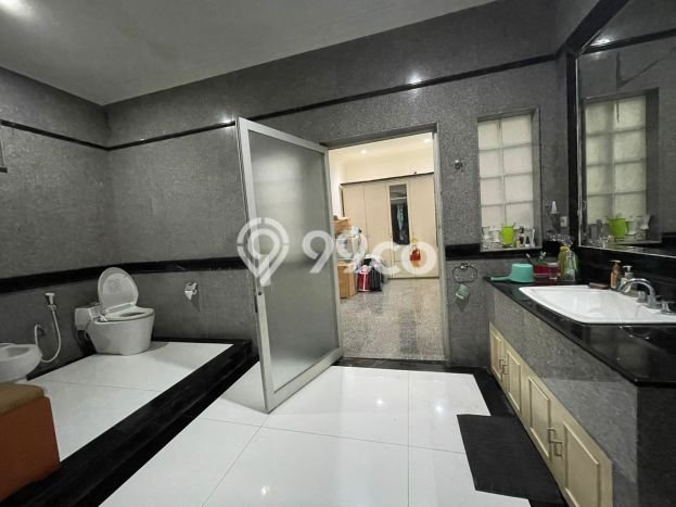 Ready to Use! Luxury House LT 486m2 Desain Elegan di Pantai Indah Kapuk Ready to Use! Luxury House LT 486m2 Desain Elegan di Pantai Indah Kapuk