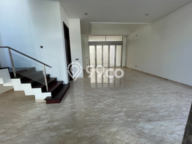 Jual Rumah Luas Megah Dengan View Cantik di Pantai Indah Kapuk, Jakarta Utara Jual Rumah Luas Megah Dengan View Cantik di Pantai Indah Kapuk, Jakarta Utara