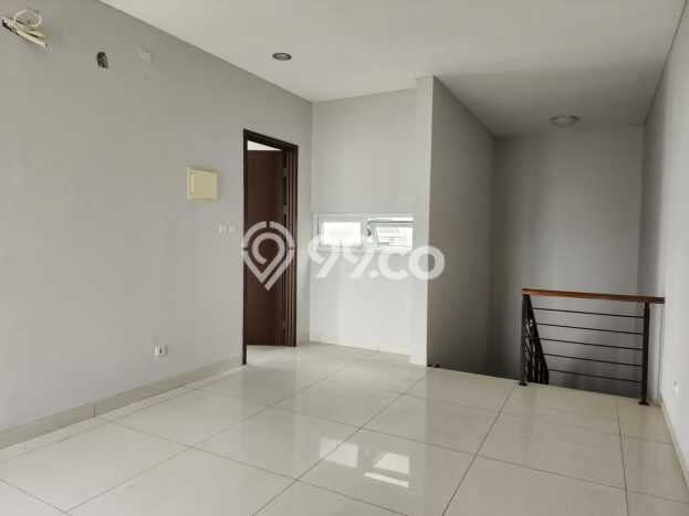 Rumah Nyaman 5 KT LB 550m2 Kondisi Bagus di Pantai Indah Kapuk Rumah Nyaman 5 KT LB 550m2 Kondisi Bagus di Pantai Indah Kapuk