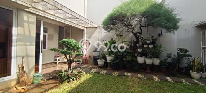 Jual Rumah Mewah Elegan Dengan View Eksklusif di Galaxy, Bekasi Jual Rumah Mewah Elegan Dengan View Eksklusif di Galaxy, Bekasi
