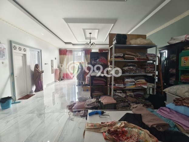 Rumah Elit LB 336m2 Siap Huni Desain Elegan di Grand Wisata, Bekasi Rumah Elit LB 336m2 Siap Huni Desain Elegan di Grand Wisata, Bekasi