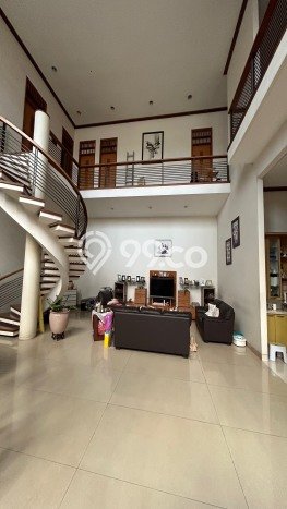 Dijual Rumah Mewah Elegan Dengan View Eksklusif di Bandung Kota, Bandung Dijual Rumah Mewah Elegan Dengan View Eksklusif di Bandung Kota, Bandung