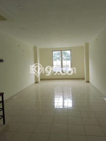 Unit Ruko Dijual di Serpong Tangerang Selatan 202m2 Unit Ruko Dijual di Serpong Tangerang Selatan 202m2