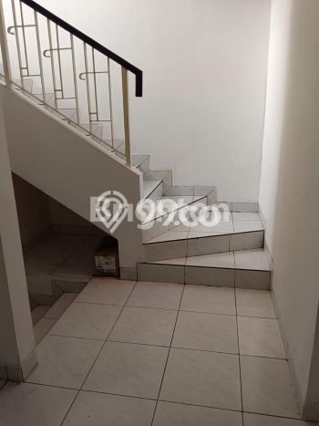 Hunian Nyaman Asri 5 KT Siap Huni di Legenda Wisata Bogor Hunian Nyaman Asri 5 KT Siap Huni di Legenda Wisata Bogor
