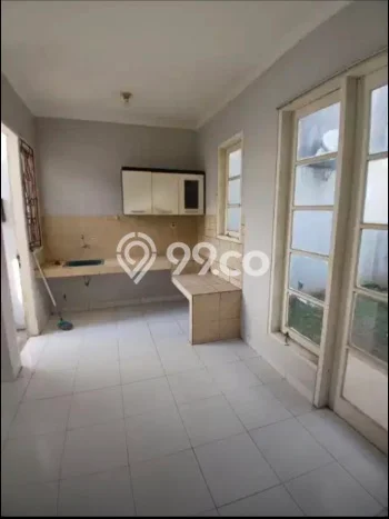 Jarang Ada! Rumah Sewa 3 Kamar Bagus Siap Huni Legenda Wisata Jarang Ada! Rumah Sewa 3 Kamar Bagus Siap Huni Legenda Wisata