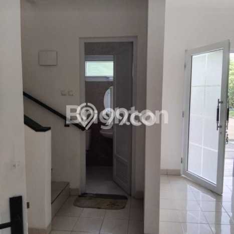Jarang Ada! Rumah Sewa 3 Kamar Nyaman Siap Huni Kota Wisata Jarang Ada! Rumah Sewa 3 Kamar Nyaman Siap Huni Kota Wisata