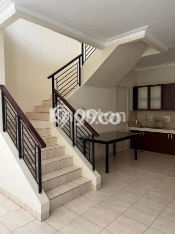 Rumah Elit Modern Siap Huni di Cibubur Jakarta Timur Rumah Elit Modern Siap Huni di Cibubur Jakarta Timur