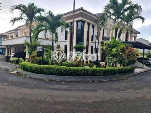 Hunian Mewah LB 530m2 Siap Pakai Desain Elegan di Kota Wisata, Bogor Hunian Mewah LB 530m2 Siap Pakai Desain Elegan di Kota Wisata, Bogor
