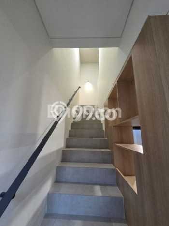 Rumah Kontrakan Tangerang LT 66m2 LB 86m2 Kawasan BSD City Rumah Kontrakan Tangerang LT 66m2 LB 86m2 Kawasan BSD City