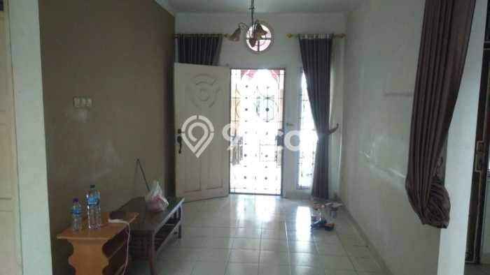 Rumah Disewakan Jakarta Timur LT 180m2 LB 135m2 Area Legenda Wisata Rumah Disewakan Jakarta Timur LT 180m2 LB 135m2 Area Legenda Wisata