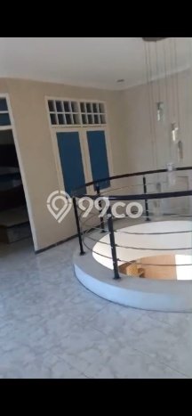 Rumah Bagus Siap Huni Di Wiyung Luas 220m2 Lokasi Strategis Rumah Bagus Siap Huni Di Wiyung Luas 220m2 Lokasi Strategis