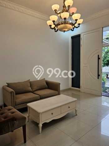Rumah Sewa Surabaya LT 250m2 LB 200m2 Kawasan Pakuwon Indah Rumah Sewa Surabaya LT 250m2 LB 200m2 Kawasan Pakuwon Indah