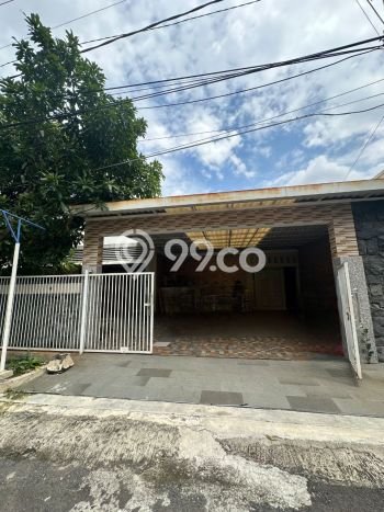 Rumah Luxury Modern Tanpa Renovasi di Sukomanunggal Surabaya Rumah Luxury Modern Tanpa Renovasi di Sukomanunggal Surabaya