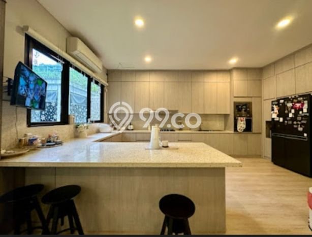 Rumah Elit LB 450m2 Siap Huni Desain Elegan di BSD City, Tangerang Rumah Elit LB 450m2 Siap Huni Desain Elegan di BSD City, Tangerang