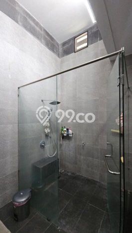 Ready to Use! Premium House LT 630m2 Desain Modern di BSD Ready to Use! Premium House LT 630m2 Desain Modern di BSD