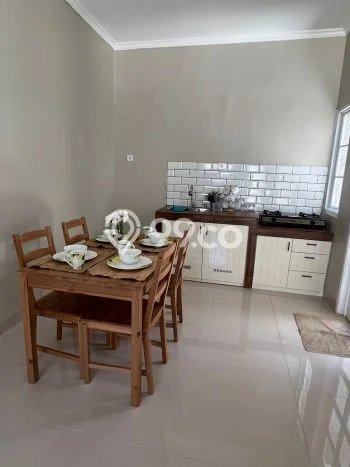 Jual Rumah Strategis Bagus Punya 2 KT di Ciputat Tangerang Selatan SHM Jual Rumah Strategis Bagus Punya 2 KT di Ciputat Tangerang Selatan SHM