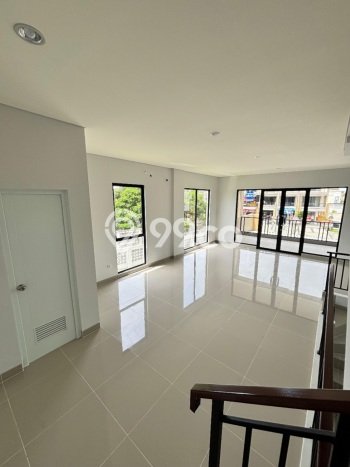 FOR RENT! Ruko di Gading Serpong IL Lago Cocok untuk Bisnis 181m2 FOR RENT! Ruko di Gading Serpong IL Lago Cocok untuk Bisnis 181m2