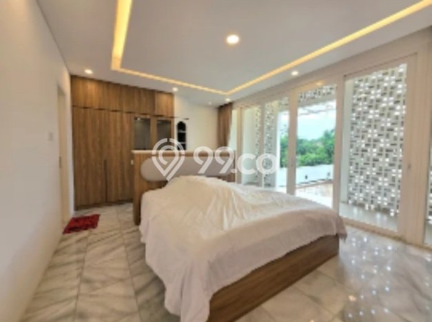 Rumah Elit LB 500m2 Siap Pakai Desain Elegan di BSD Taman Giri Loka, Tangerang Rumah Elit LB 500m2 Siap Pakai Desain Elegan di BSD Taman Giri Loka, Tangerang