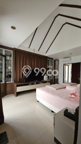 Ready to Use! Premium House LT 630m2 Desain Modern di BSD Ready to Use! Premium House LT 630m2 Desain Modern di BSD