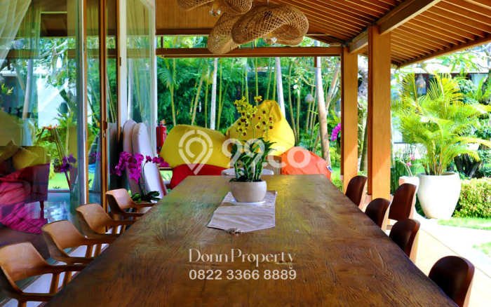 BISNIS POTENSIAL! Vila di , Area 3318m2m², Prospek Menjanjikan BISNIS POTENSIAL! Vila di , Area 3318m2m², Prospek Menjanjikan