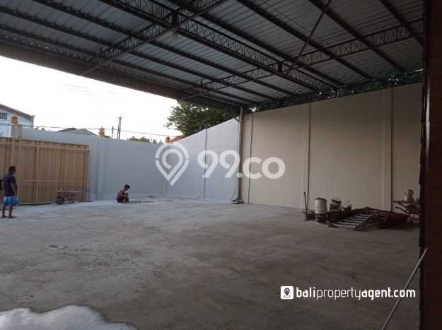 Jual Gudang di Kerobokan, Luas 350m², Area Bisnis, Akses Mudah Jual Gudang di Kerobokan, Luas 350m², Area Bisnis, Akses Mudah