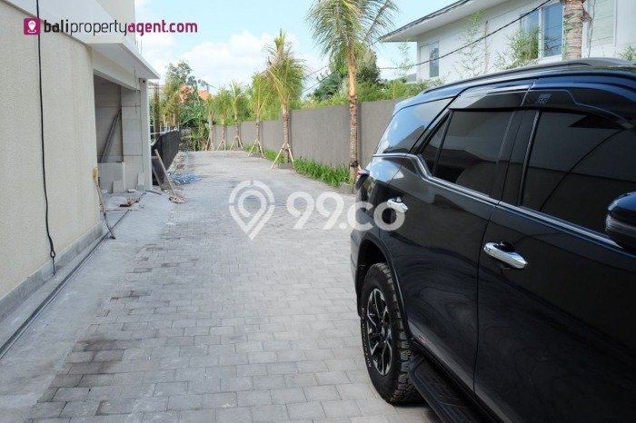 Vila Kawasan , Luas 420m2m², Akses ke fasilitas umum Vila Kawasan , Luas 420m2m², Akses ke fasilitas umum