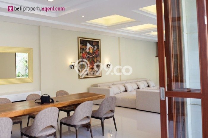 Vila Kawasan , Luas 420m2m², Akses ke fasilitas umum Vila Kawasan , Luas 420m2m², Akses ke fasilitas umum