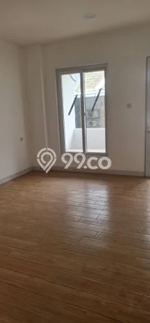 Dijual Rumah Eksklusif 4 KT di Taman Palem, Jakarta Barat Dijual Rumah Eksklusif 4 KT di Taman Palem, Jakarta Barat