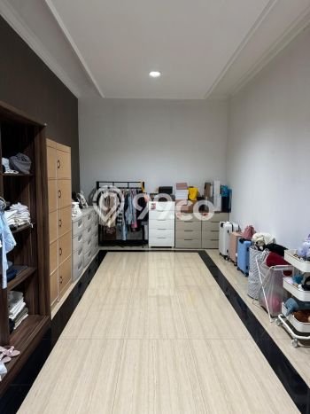 Jual Rumah Mewah Megah Dengan View Cantik di Taman Surya, Jakarta Barat Jual Rumah Mewah Megah Dengan View Cantik di Taman Surya, Jakarta Barat