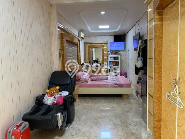 Dijual Rumah Luas Elegan Dengan View Eksklusif di Taman Palem, Jakarta Barat Dijual Rumah Luas Elegan Dengan View Eksklusif di Taman Palem, Jakarta Barat