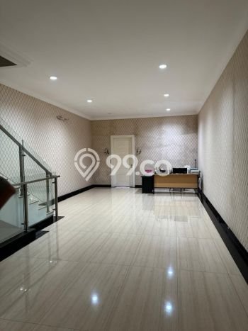 Jual Rumah Mewah Megah Dengan View Cantik di Taman Surya, Jakarta Barat Jual Rumah Mewah Megah Dengan View Cantik di Taman Surya, Jakarta Barat